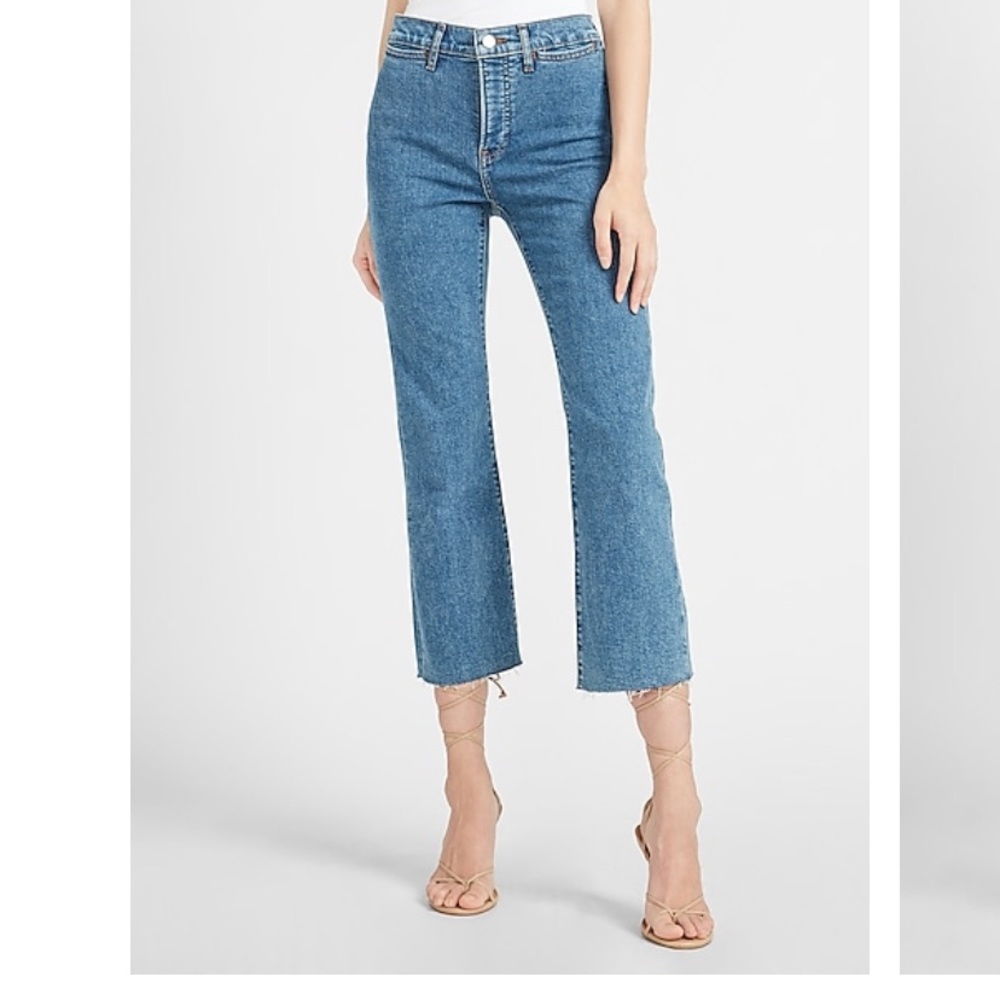 Mid Rise Raw Hem Flare Jeans